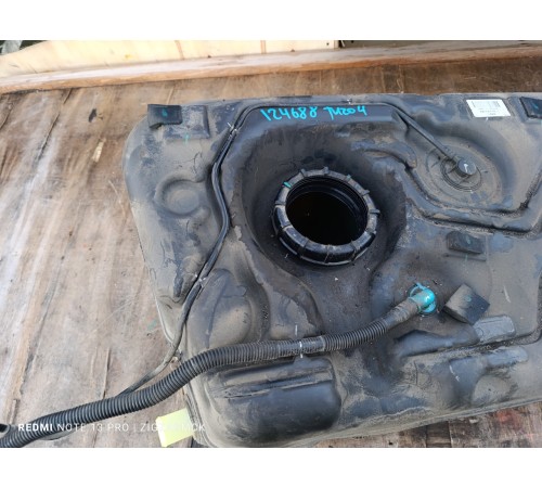 Бак топливный