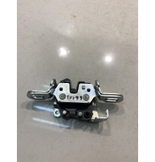 Замок задних сидений(левый)