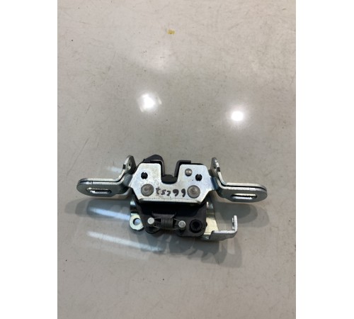 Замок задних сидений(левый)