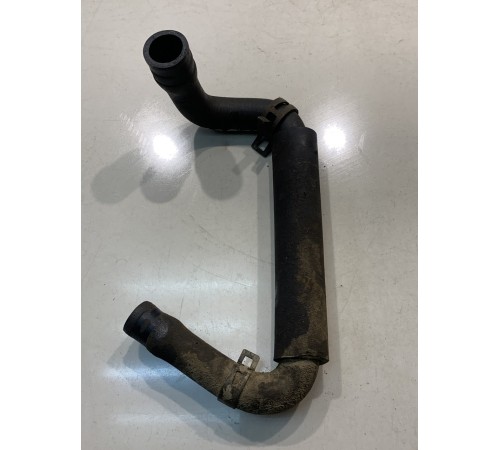 Патрубок системы охлаждения