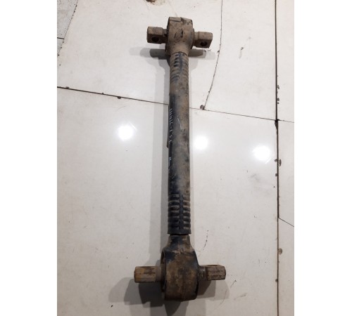 Тяга стабилизатора реактивная продольная задняя левая