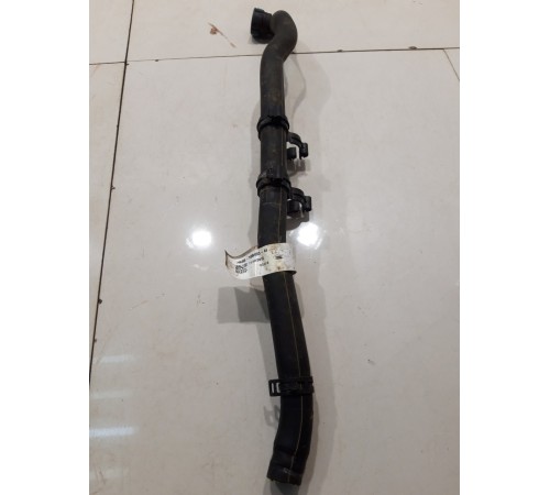 Патрубок системы охлаждения