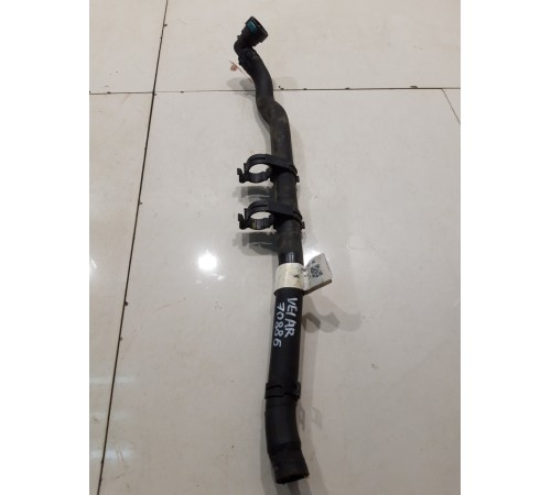 Патрубок системы охлаждения