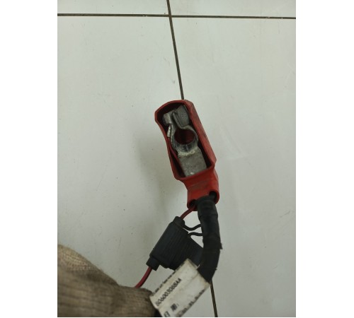 Клемма аккумулятора