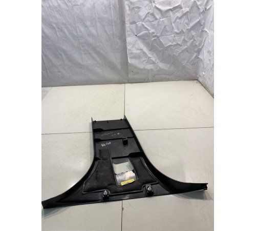 Обшивка центральной стойки (правая, нижняя)