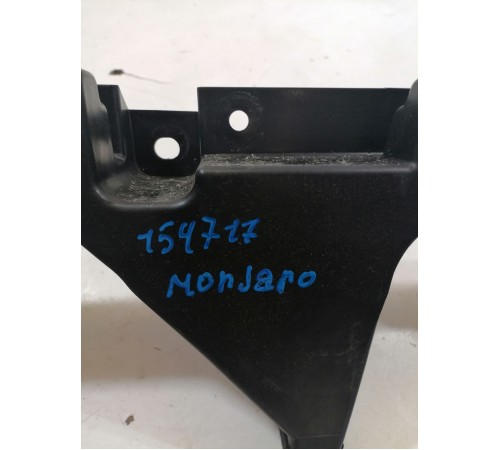 Кронштейн багажника правый