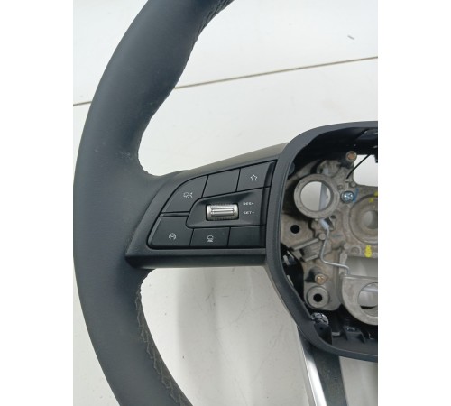 Рулевое колесо в сборе с многофункциональными кнопками