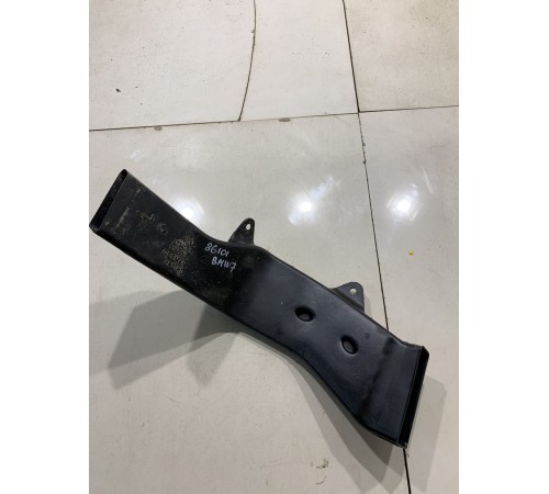 Воздуховод (левый)