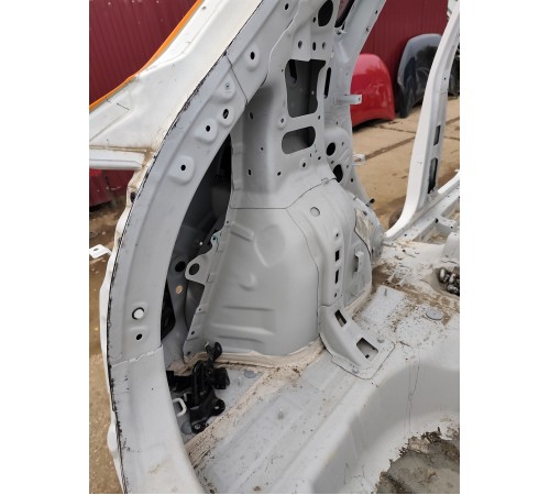 Крыло заднее левое