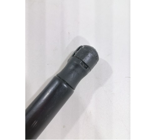 Амортизатор капота