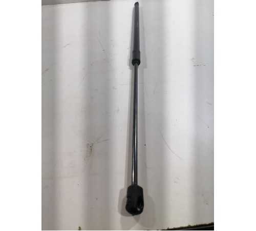 Амортизатор капота