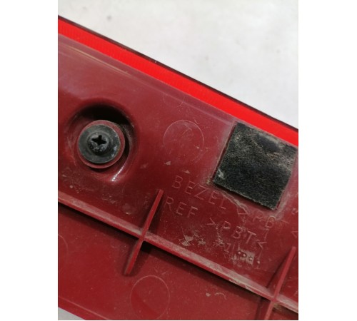 Фонарь крышки багажника центральный