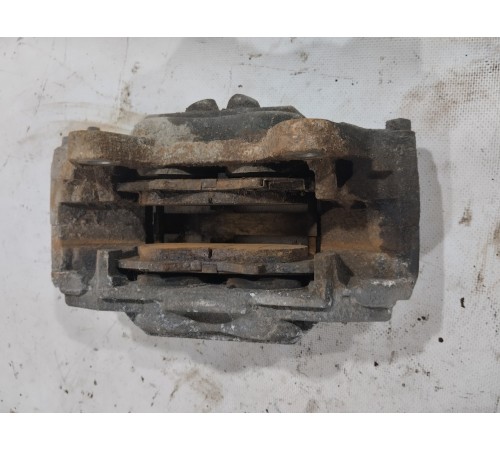 Суппорт передний правый