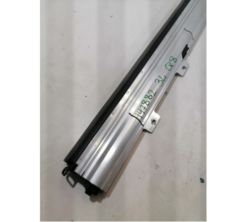 Шторка задняя левая