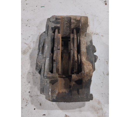 Суппорт передний правый