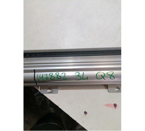 Шторка задняя левая