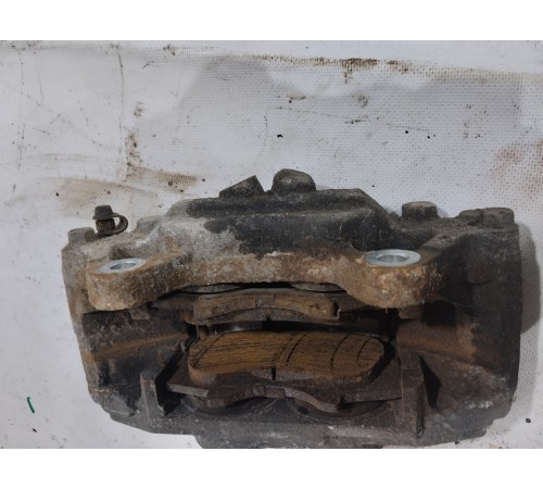 Суппорт передний правый