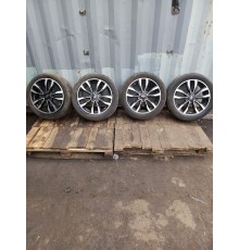 Комплект колес 215/50/R17 Комплект колес 215/50/R17
