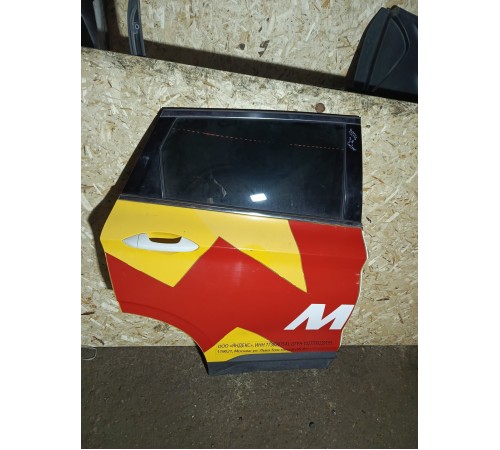 Дверь задняя правая