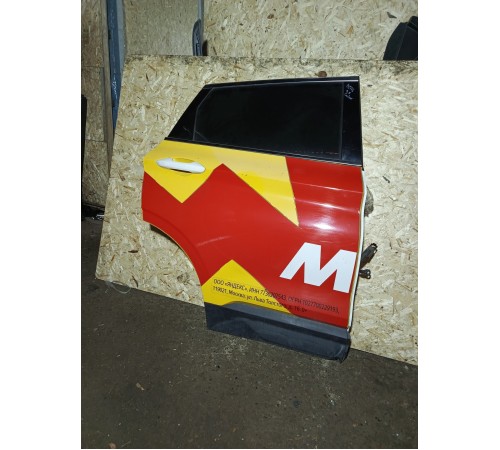 Дверь задняя правая