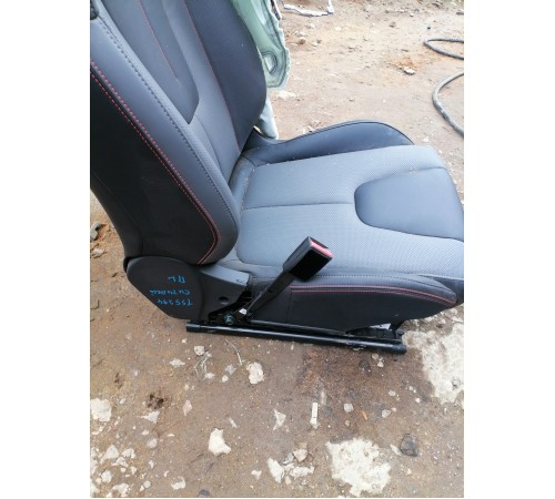 Сиденье переднее левое