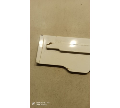 Пластик салона (разделитель длинный)