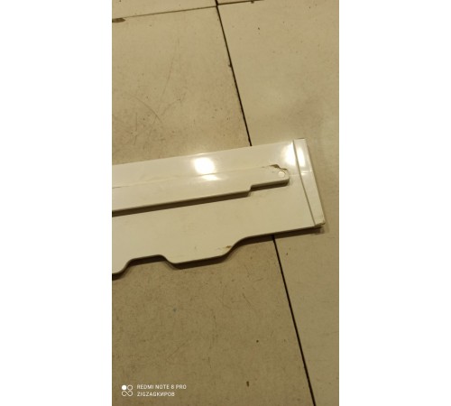 Пластик салона (разделитель длинный)