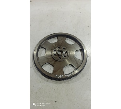 Маховик двигателя