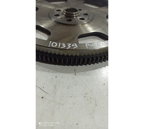 Маховик двигателя