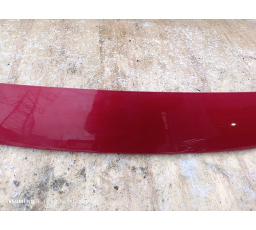 Спойлер крышки двери багажника