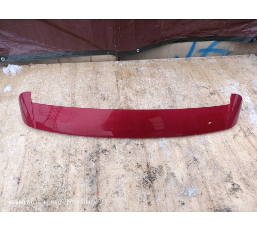 Спойлер крышки двери багажника