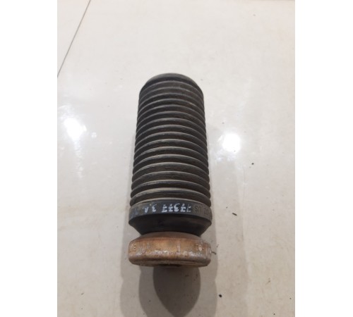 отбойник стойки(задний левый)