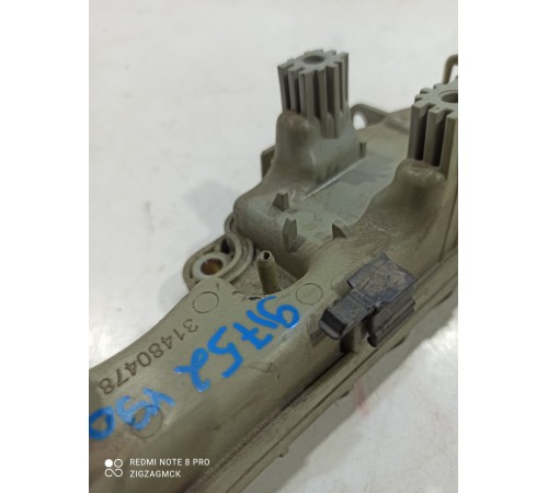 Регулятор давления топлива (бачок вакуумный)