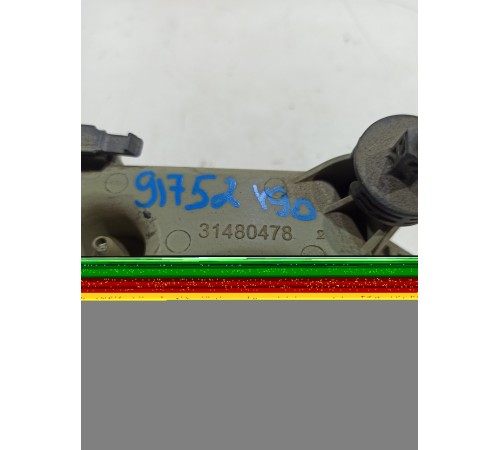 Регулятор давления топлива (бачок вакуумный)