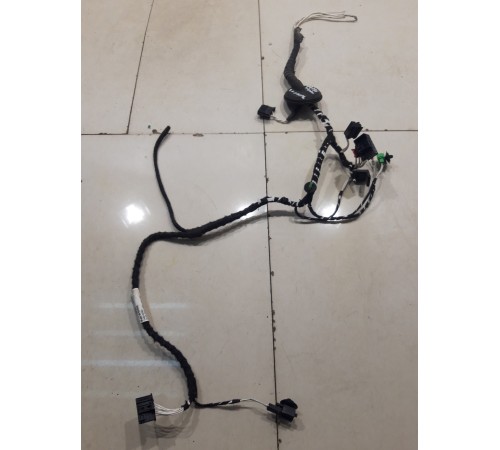 Электропроводка двери (передняя, левая)