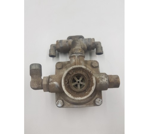 Клапан ускорительный задний левый