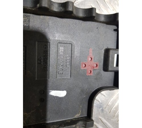 Клемма аккумулятора