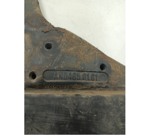 Брызговик задний левый