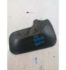 Брызговик передний правый