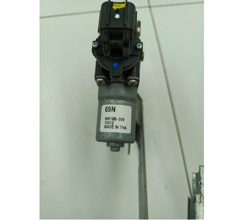 Стеклоподъемник двери задний левый