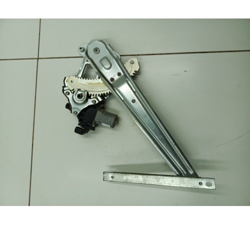 Стеклоподъемник двери задний левый