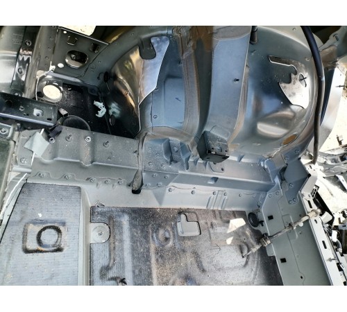 Ниша запасного колеса, багажника