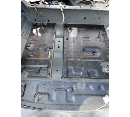 Ниша запасного колеса, багажника