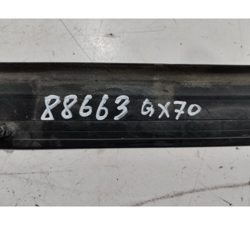 Уплотнитель двери(передний левый нижний)