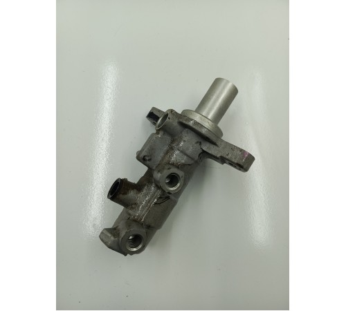 Главный тормозной цилиндр