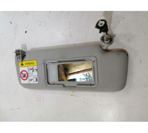 Козырек солнцезащитный правый