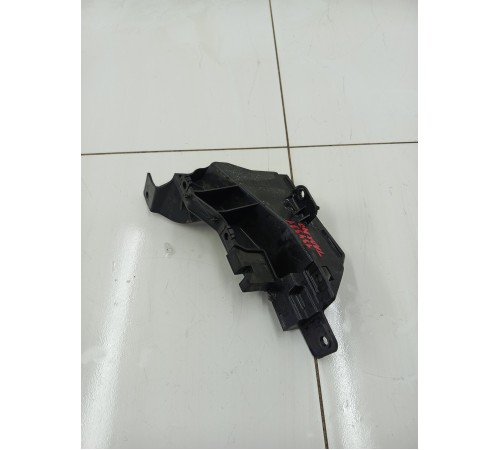 Накладка трапеции стеклоочистителя левая