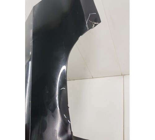 Крыло переднее правое