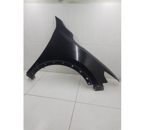 Крыло переднее правое