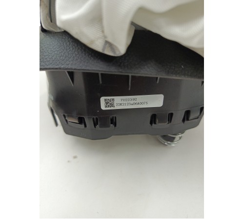 Подушка безопасности водителя